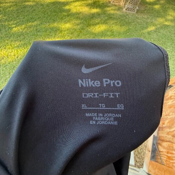 Nike Pro Black Leggings (Size XL) - Picture 3 of 4